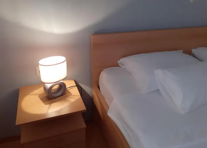 Pet friendly Apartments Marijana Rab Town