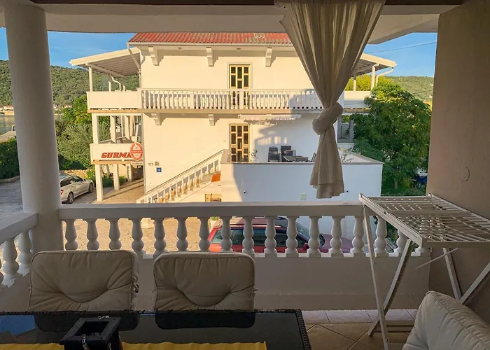 Apartments Gurman Supetarska Draga