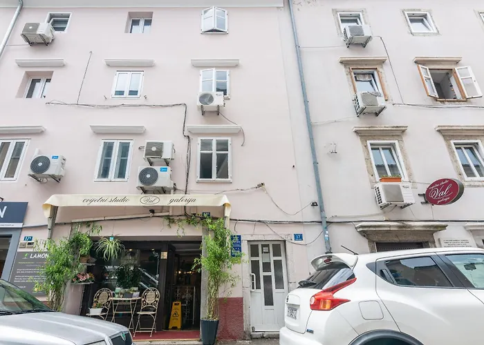 Small, Sweet & Cosy Apartments Rijeka