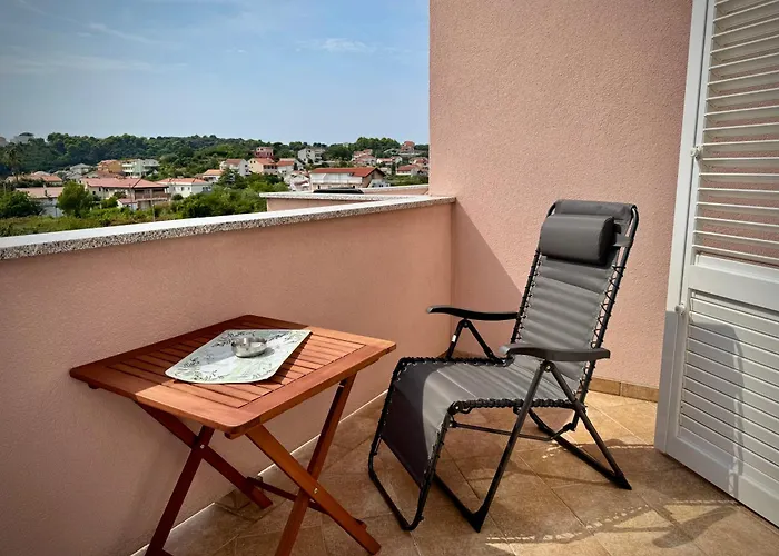 Apartments Maricic Rab Island Palit