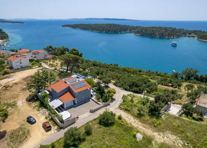 1 Bedroom Beautiful Home In Rab Palit
