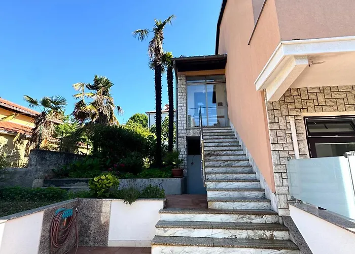 Pet friendly Apartman Belle Maison Rijeka