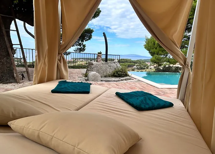 Holiday House Pantovcak, Secluded Stone House With Heated Pool And Unique View Rab Town