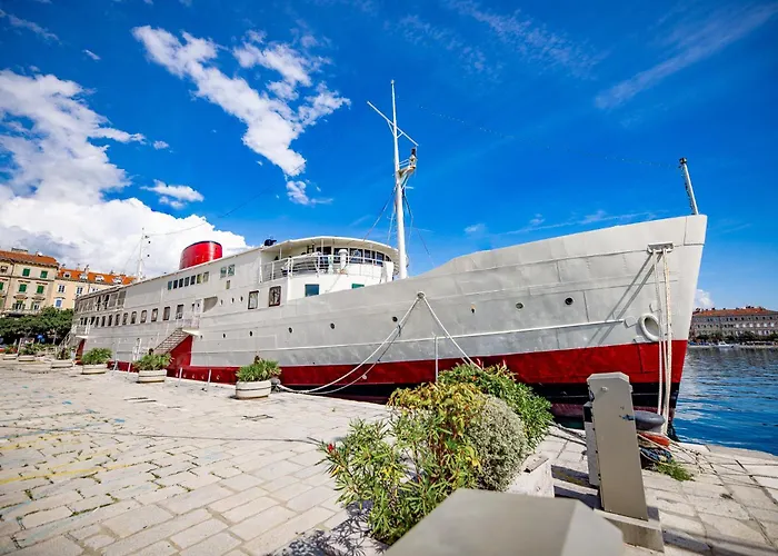 Rijeka hotels near Korzo