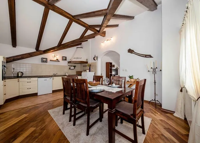 Apartmani Godinic Palit